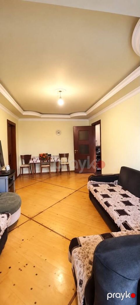 Satılır 2 otaqlı köhnə tikili 50 m² — Bakı