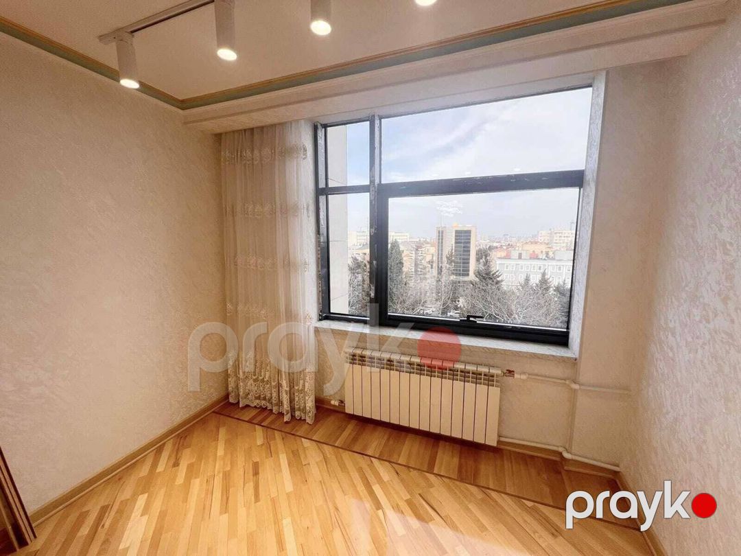 Satılır 2 otaqlı köhnə tikili 70 m² — Mənzil, Bakı (4)