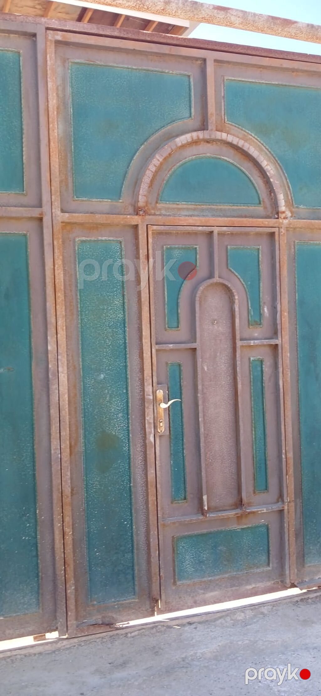 Dəmir darvaza dəsti - Material: qalın metal karkas, dekorativ metal — Pəncərələr, qapılar, balkonlar, Bakı (2)