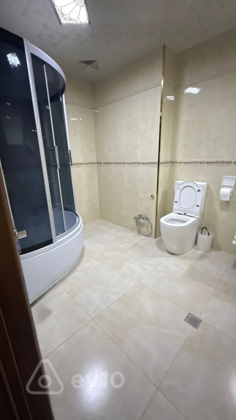 3 otaqlı mənzil, 186 m², Möhsün Sənani küç. 106 — kirayə — Mənzil, Bakı (11)