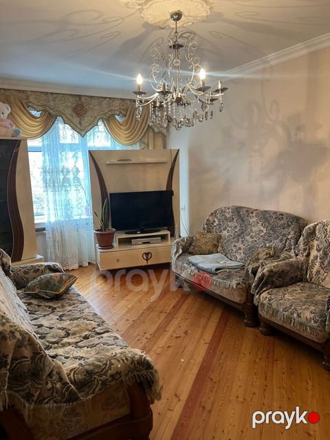 Satılır 3 otaqlı köhnə tikili 85 m² — Bakı