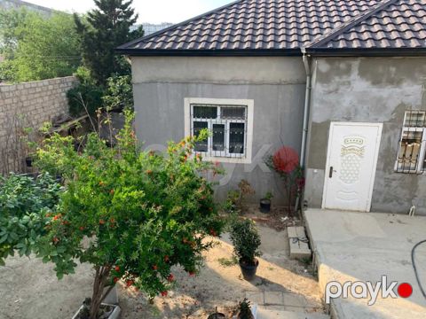 Satılır 4 otaqlı həyət evi/bağ evi 140 m² — Bakı