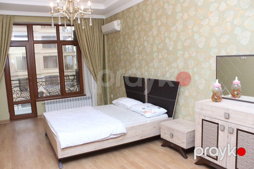 Satılır 4 otaqlı yeni tikili 216 m² — Mənzil, Bakı (11)