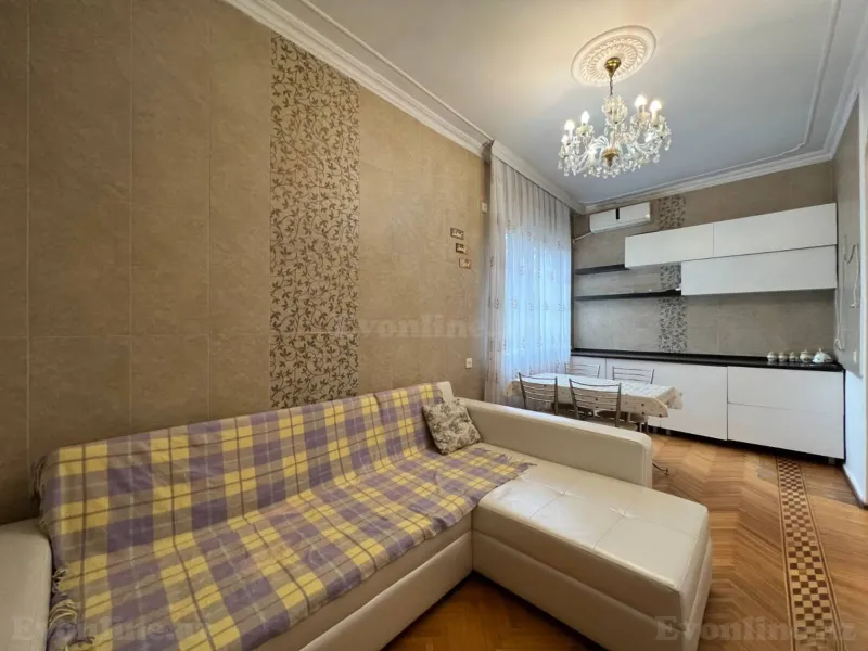 Kirayə verilir 4 otaqlı Mənzil Köhnə tikili 110 m² Bakı, Xətai r — Mənzil, Bakı (8)