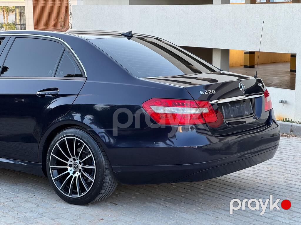 Mercedes E 220, 2.1 L, 2011 il, 248 000 km — Avtomobillər, Bakı (4)