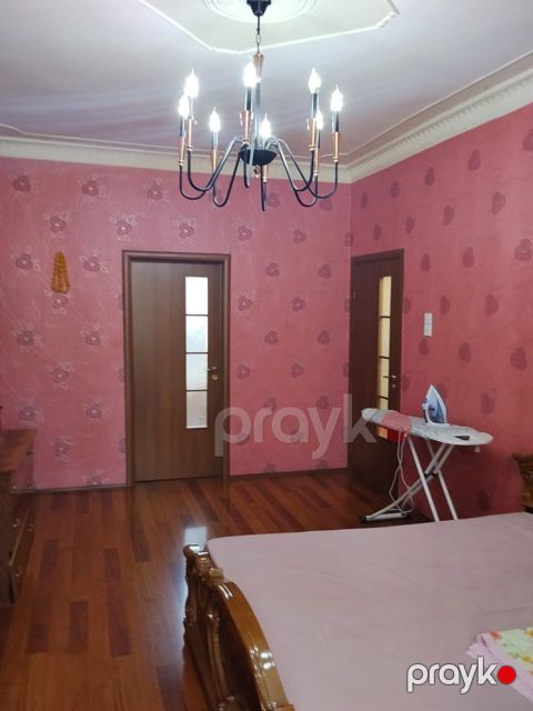 Satılır 3 otaqlı köhnə tikili 68 m² — Bakı