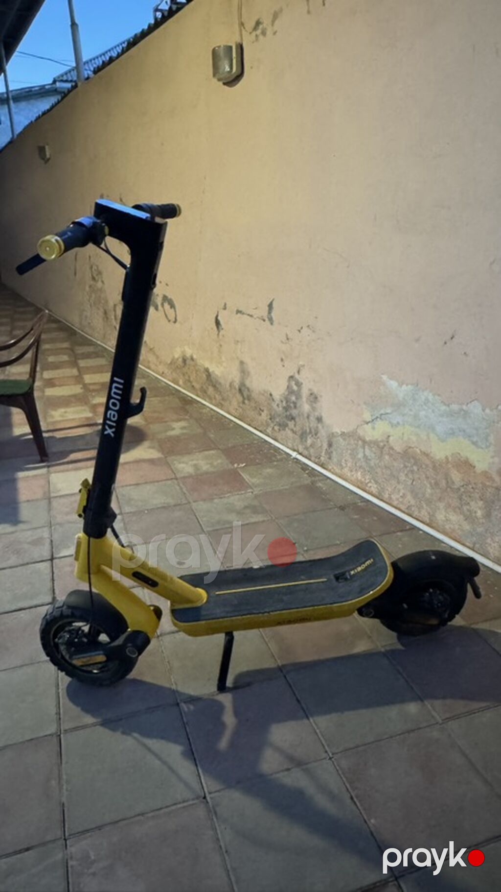 Xiaomi elektrik skuter - Rəng: sarı-qara - Geniş və sürüşməyən ayaq — Skuterlər, Salyan (6)