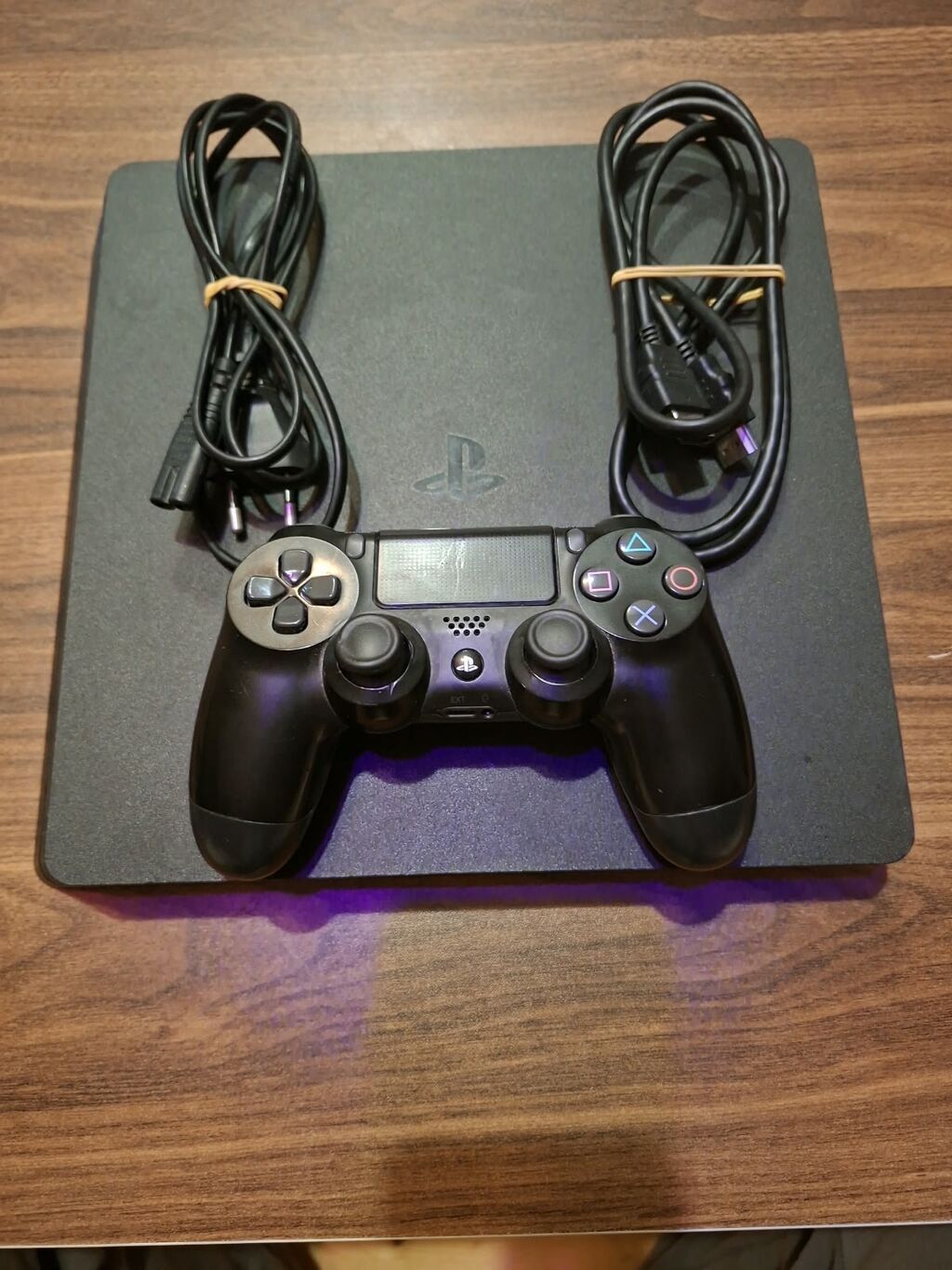 Ps 4 tezeden secilmir 1 ojinal pult İcinde 6.7 bahali oyun yazilib — Oyun konsolları, Digah (4)