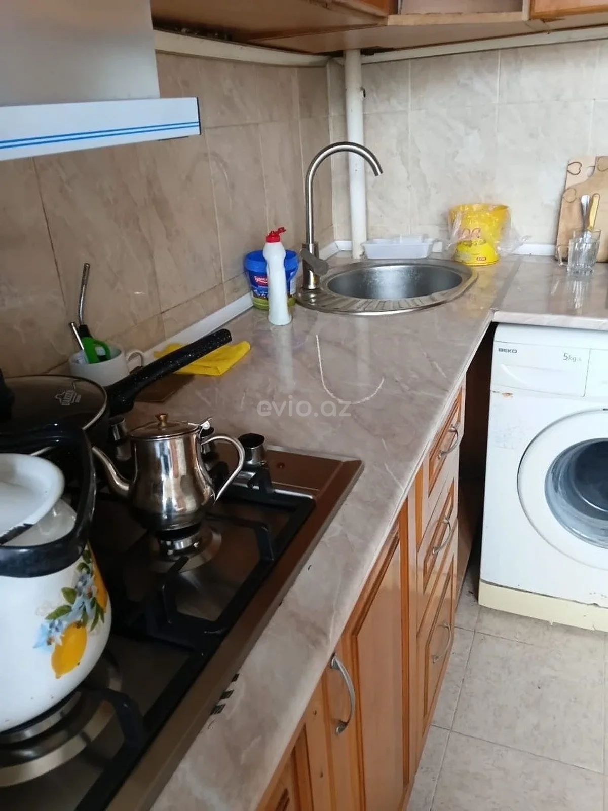 Kirayə 4 otaqlı mənzil İnşaatçılar metrosu yaxınlığında — Mənzil, Bakı (4)
