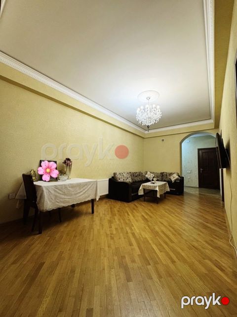 Satılır 3 otaqlı yeni tikili 140 m² — Bakı