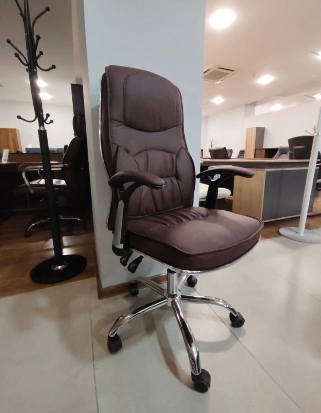Yeni, Təkərli, Qolları tənzimlənir — Ofis mebeli, Bakı (6)