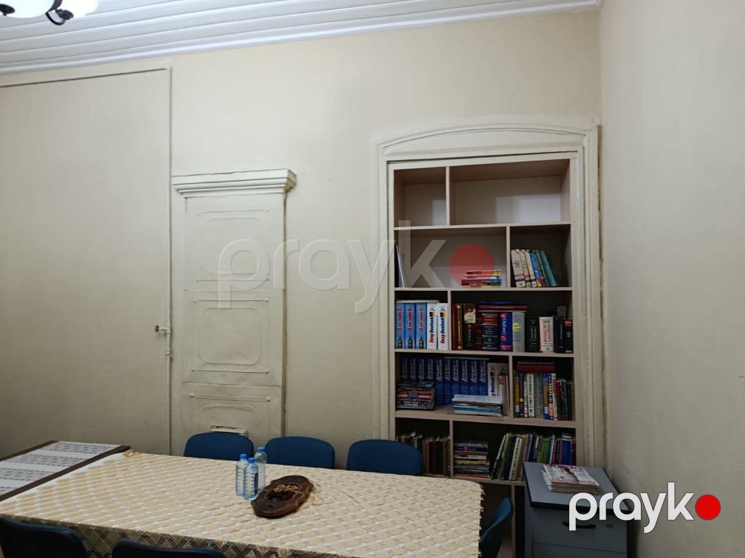 Satılır 3 otaqlı köhnə tikili 66 m² — Mənzil, Bakı (2)