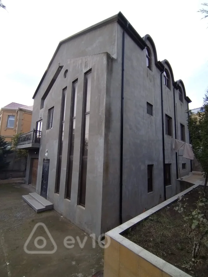 9 otaqlı həyət evi, 420 m², Cingiz xan küc — Bakı