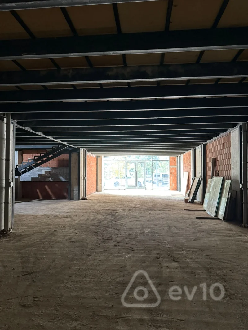 Obyekt, 385 m², Nəcəfqulu Rəfiyev k. — kirayə — Əmlak, Bakı (8)