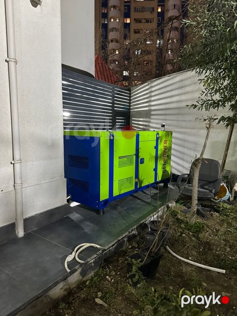 Generator Genpower — Bakı