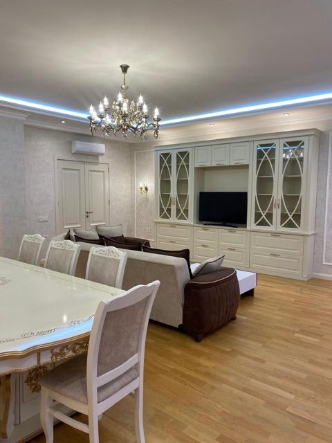 İcarəyə verilir 3 otaqlı yeni tikili 178 m² — Bakı