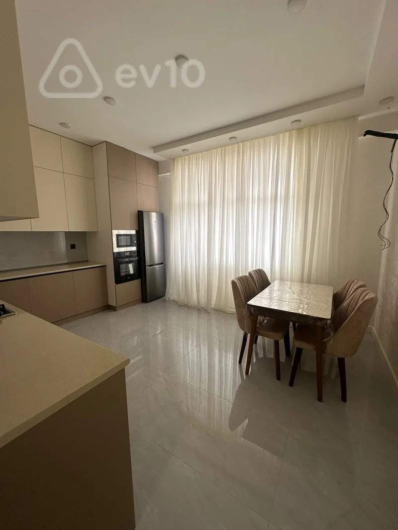 2 otaqlı mənzil, 112 m², azadliq metro — kirayə — Mənzil, Bakı (7)