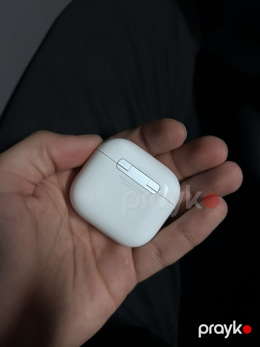 Airpods 4 anc versiya sarj qabin uzerinde 1-2 xirda cizig var — Qulaqcıqlar, Bakı (2)