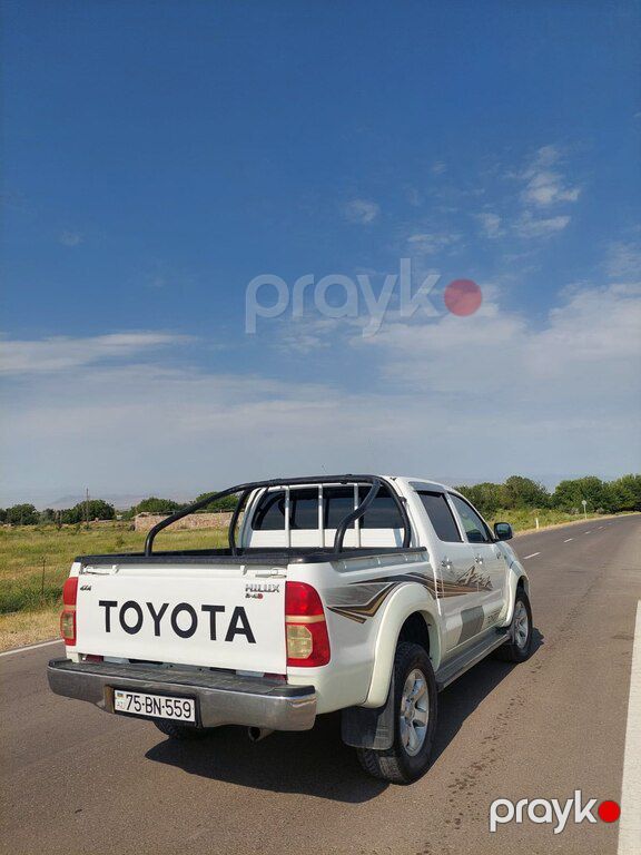 Toyota Hilux, 2.5 L, 2005 il, 136 000 km — Avtomobillər, Naxçıvan (5)