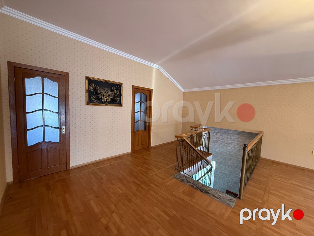 Satılır 5 otaqlı köhnə tikili 240 m² — Mənzil, Bakı (8)