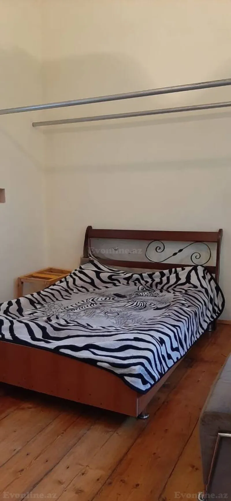 Kirayə verilir 1 otaqlı Mənzil Köhnə tikili 31 m² Bakı, Səbail r., Bayıl — Mənzil, Bakı (2)
