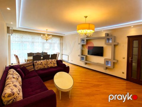 Satılır 3 otaqlı yeni tikili 130 m² — Bakı