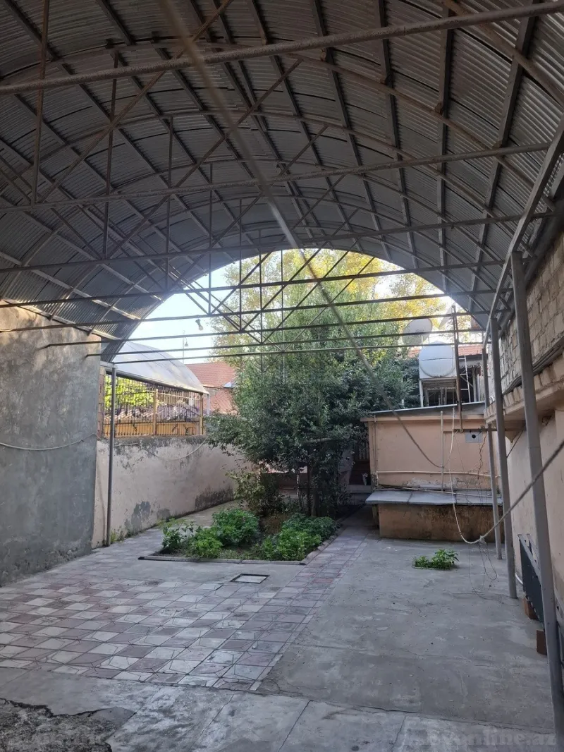 Kirayə verilir 3 otaqlı Həyət evi 1024 m² Gəncə — Ev, villa, Gəncə (2)