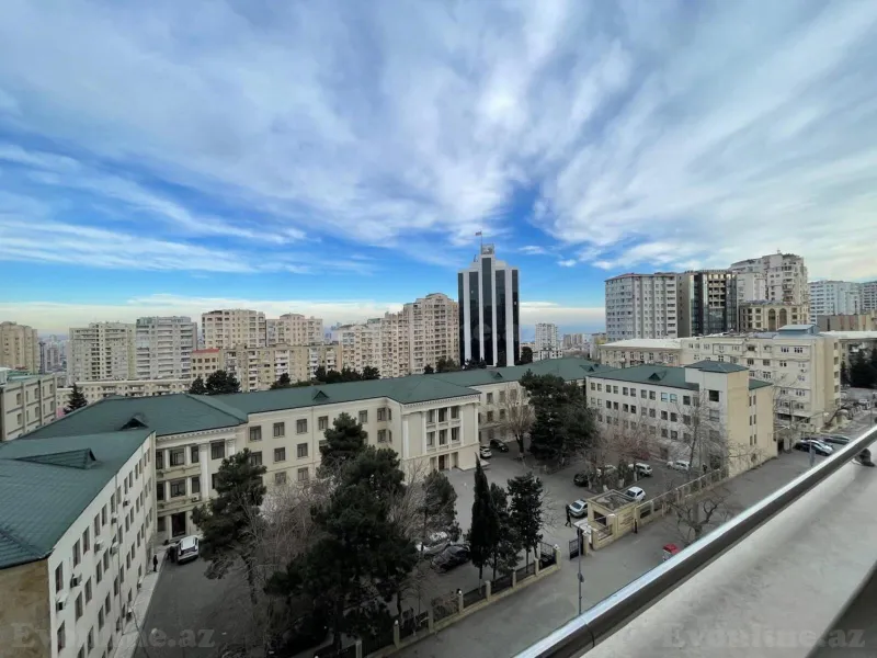 Satılır 4 otaqlı Mənzil Yeni tikili 186 m² Bakı, Yasamal r — Mənzil, Bakı (2)