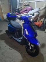 Salam moped satılır otur sürdü heç bir pıroblemi yoxdu gömrük sənədinə — selimoveziz267