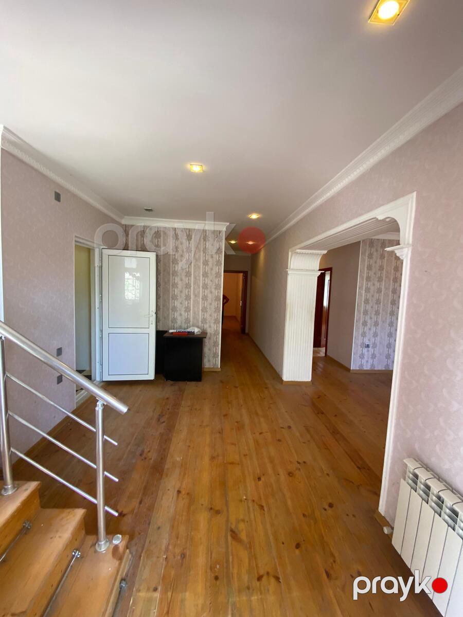 Satılır 8 otaqlı həyət evi/bağ evi 400 m² — Ev, villa, Bakı (7)