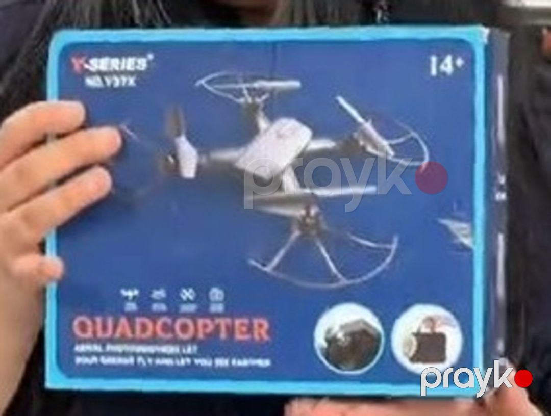 Oyuncaq dronlar — Oyuncaqlar, Bakı (6)