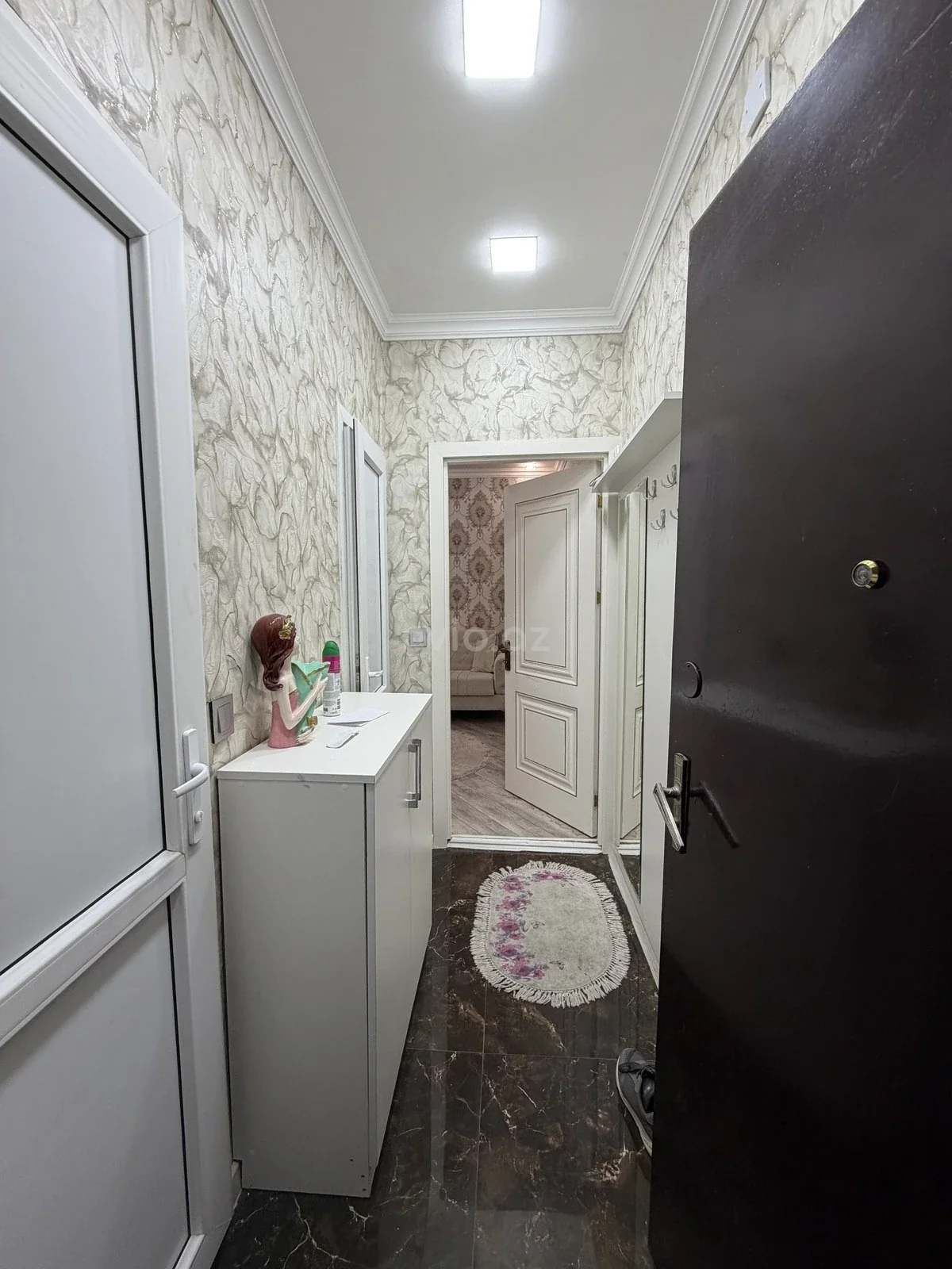 2 otaqlı tam təmirli mənzil satılır 3-cü mikrorayonda — Mənzil, Bakı (10)