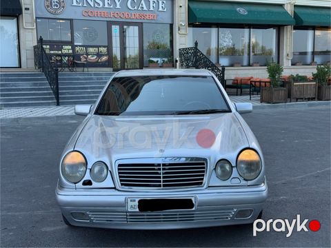 Mercedes E 320, 3.2 L, 1995 il, 254 321 km — Bakı