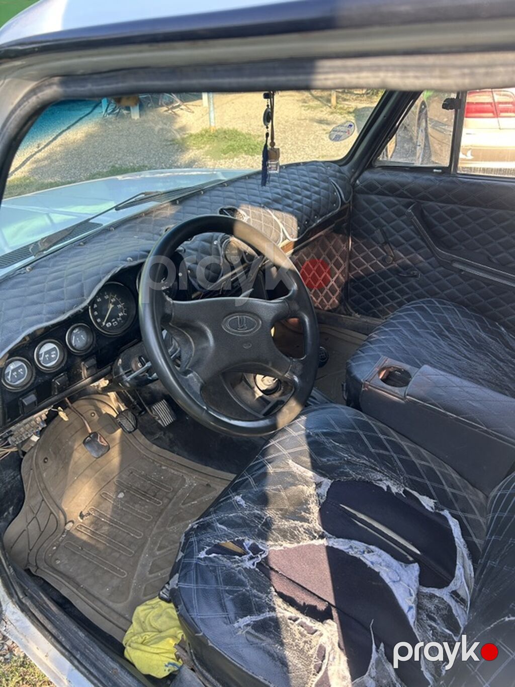 VAZ 2106 sedan, ağ rəng. Klassik kuzov dizaynı, xrom dekor elementləri — Avtomobillər, Sumqayıt (5)