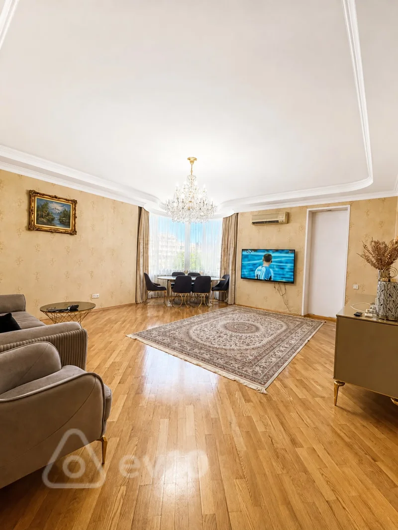 3 otaqlı mənzil, 120 m², Həsənbəy Zərdabi — Bakı