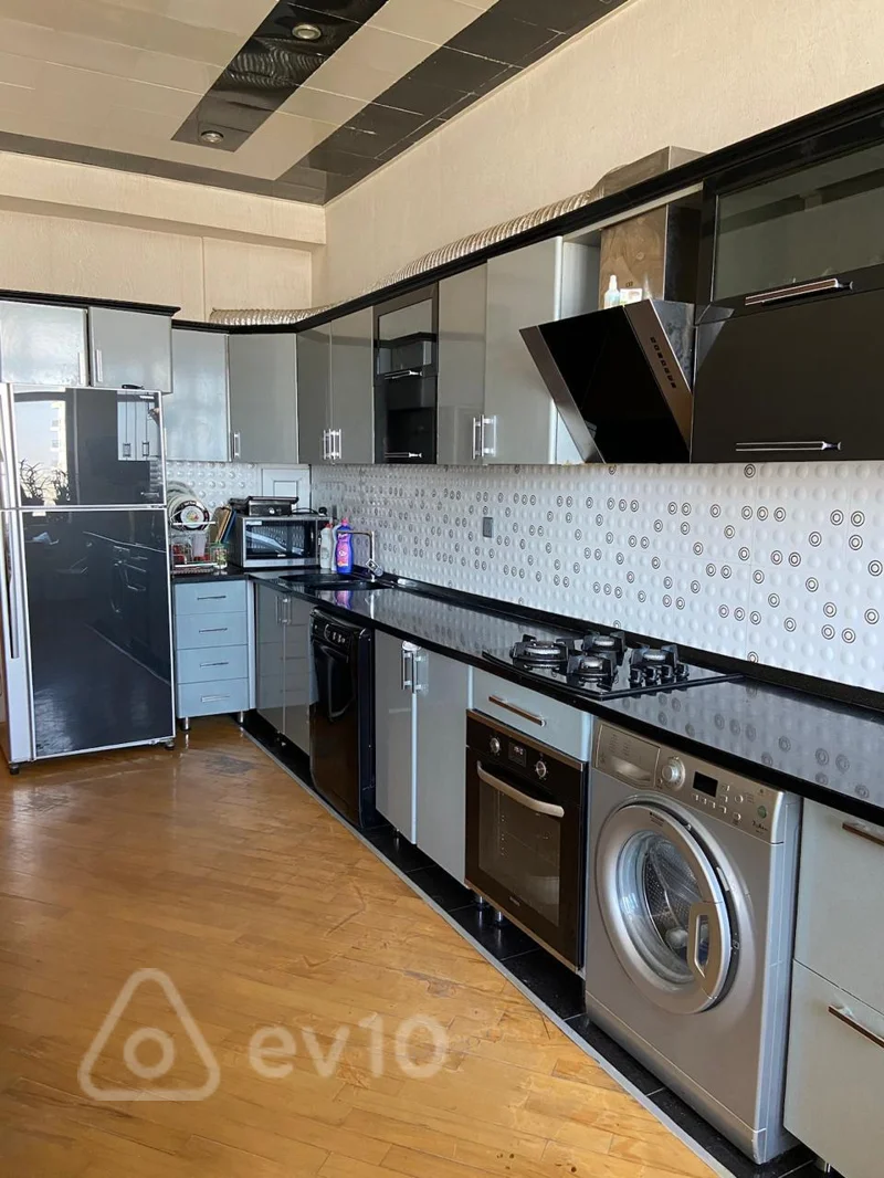 4 otaqlı mənzil, 221 m², Hüseyn Cavid — Mənzil, Bakı (9)