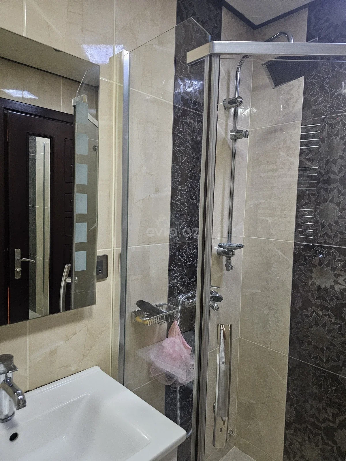 Kirayə 3 otaqlı mənzil Memar Əcəmi metrosu yaxınlığında — Mənzil, Bakı (7)