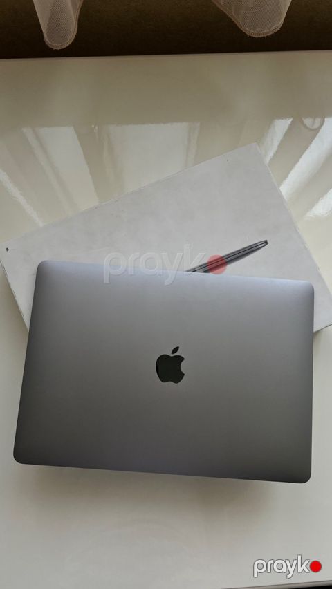 Apple Macbook Air 13 — Bakı