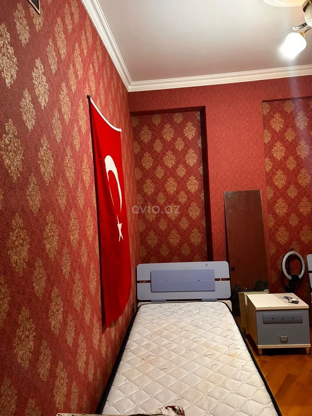 Kirayə 3 otaqlı mənzil Xalqlar Dostluğu metrosu yaxınlığında — Mənzil, Bakı (4)