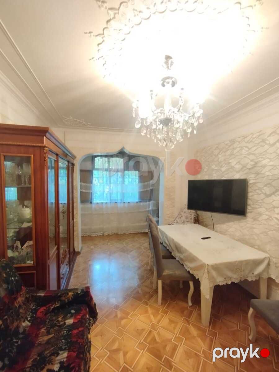 Satılır 4 otaqlı köhnə tikili 100 m² — Mənzil, Bakı (2)