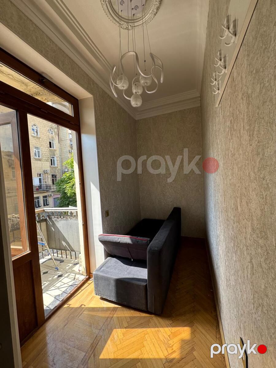 Satılır 2 otaqlı köhnə tikili 45 m² — Mənzil, Bakı (2)