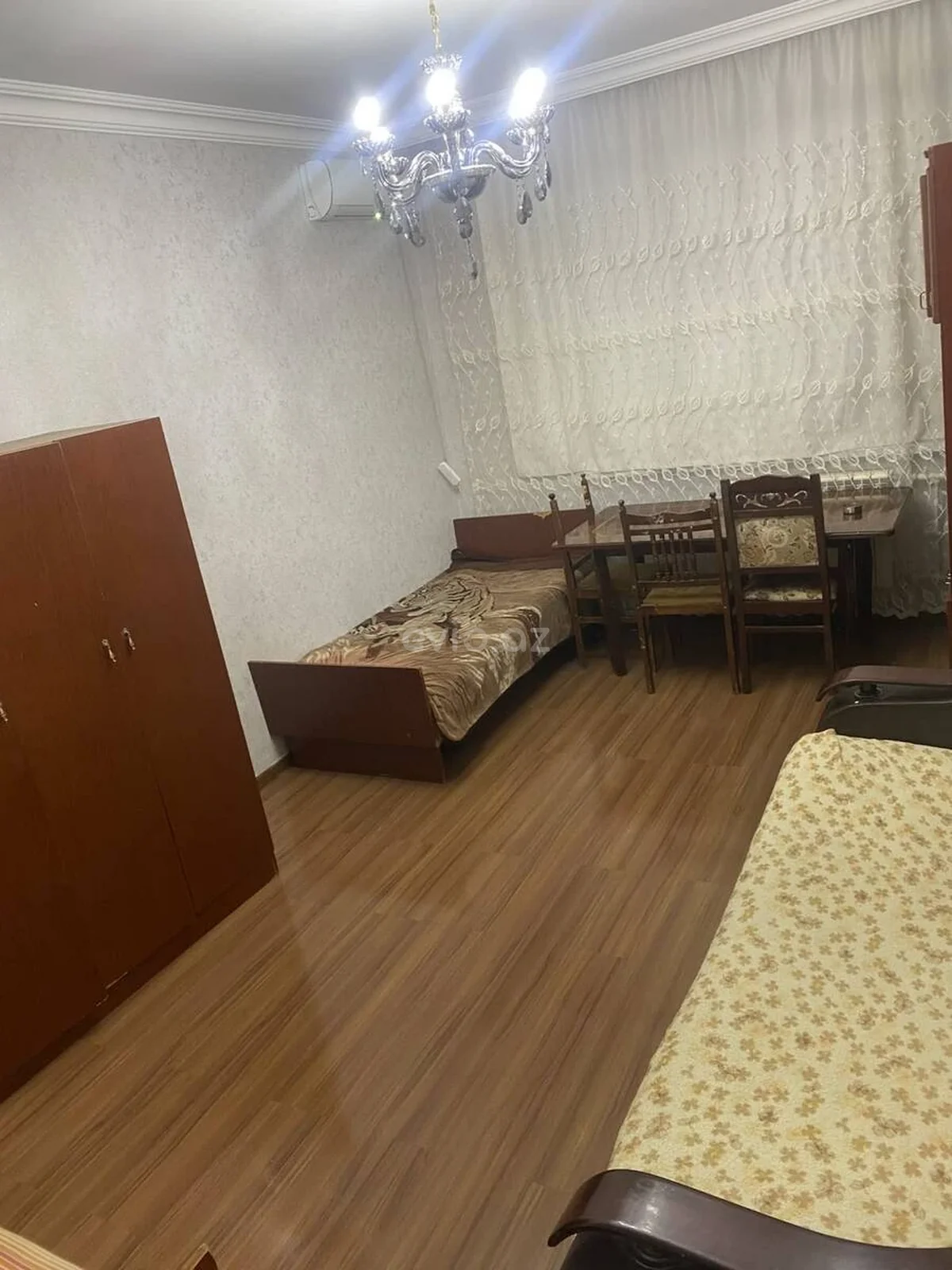 Kirayə 2 otaqlı mənzil Memar Əcəmi metrosu yaxınlığında — Bakı