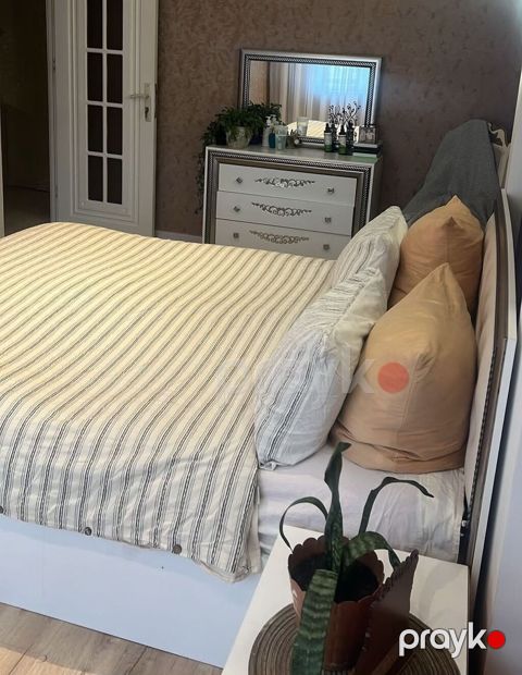 Yataq, termo ve 2 ədəd tumbuçka. Satılır 150 azn. Matras verilir — Bakı