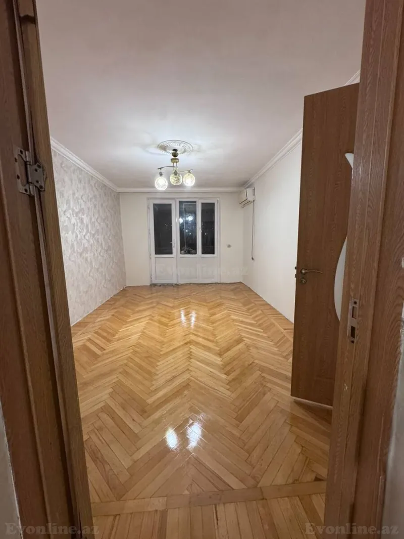 Satılır 2 otaqlı Mənzil Köhnə tikili 50 m² Bakı, Yasamal r., İnşaatçılar m., Yasamal — Mənzil, Bakı (7)
