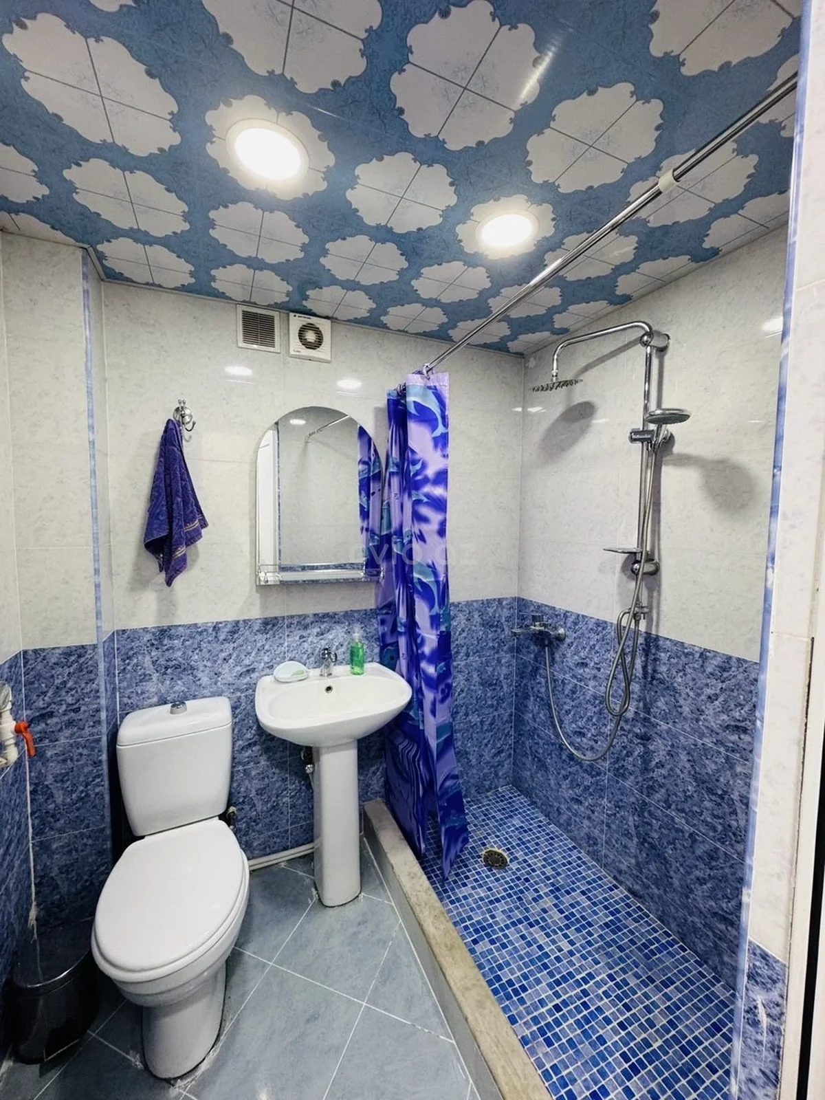 Kirayə 2 otaqlı mənzil İnşaatçılar metrosu yaxınlığında — Mənzil, Bakı (11)