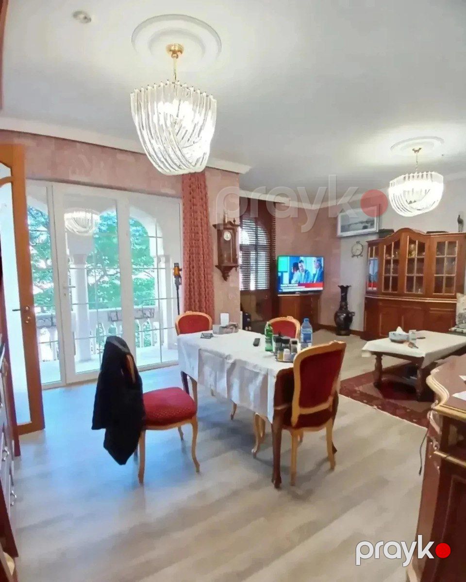 Satılır 4 otaqlı köhnə tikili 124 m² — Mənzil, Bakı (3)