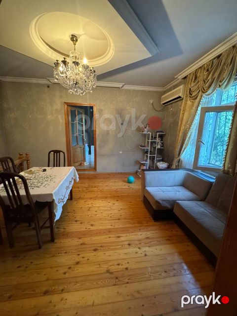 Satılır 6 otaqlı həyət evi/bağ evi 100 m² — Bakı