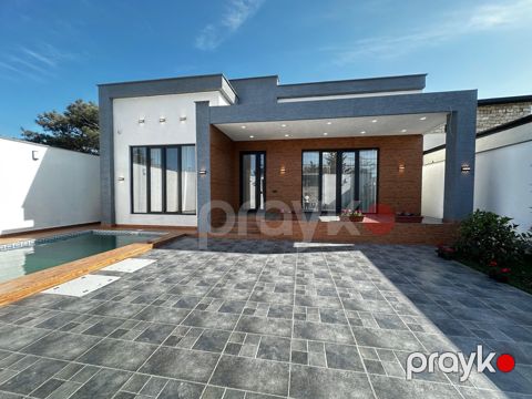 Satılır 4 otaqlı həyət evi/bağ evi 160 m² — Bakı