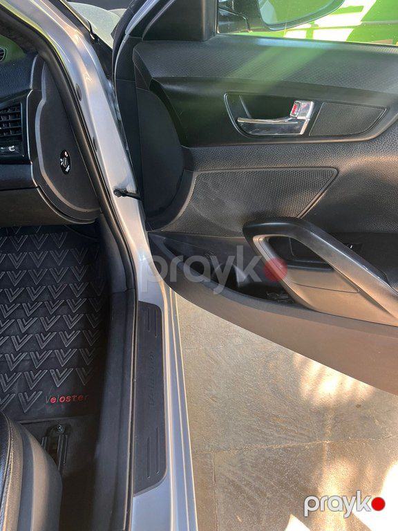 Hyundai Veloster, 1.6 L, 2012 il, 270 000 km — Avtomobillər, Bakı (4)