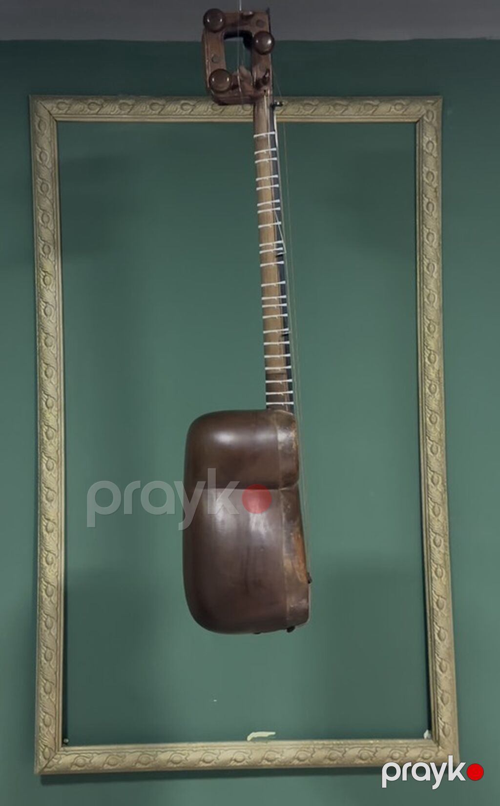 1960 cı ilin Tarı. Mükəmməl səslənməsi var. Üzü və qol pərdələri 1 — Gitarlar və digər simli alətlər, Digah (3)